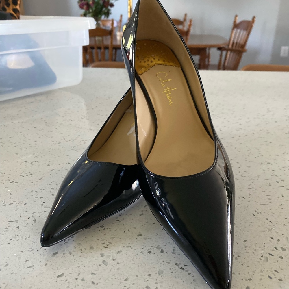 Cole Haan Black Patent Leather Heels Size 7B , Versatile use.